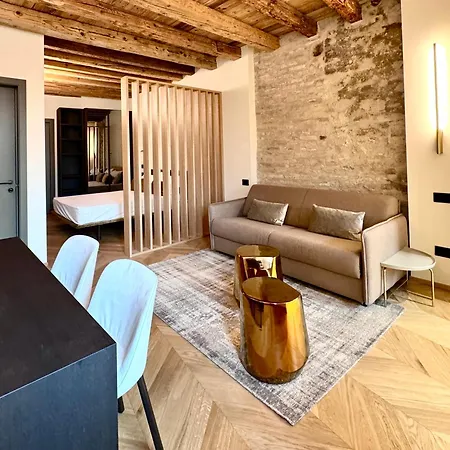 Palazzo Carpediem-prato Della Valle Apartment *
